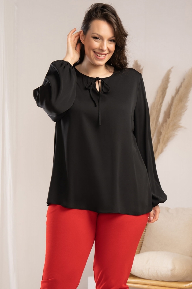 Bluza marime plus model 176578 Karko negru
