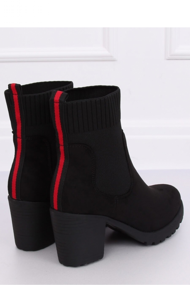 Botine cu toc model 135821 Inello negru