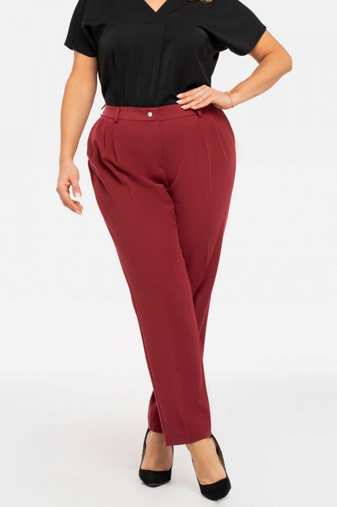 Pantaloni de marime plus model 190932 Karko rosu