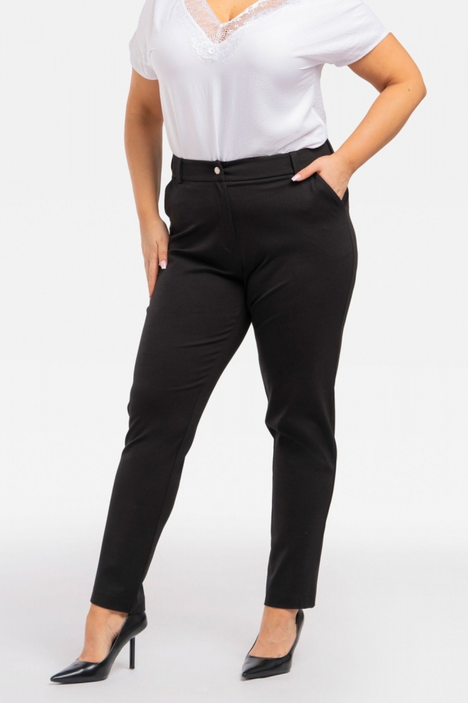 Pantaloni de marime plus model 195037 Karko negru