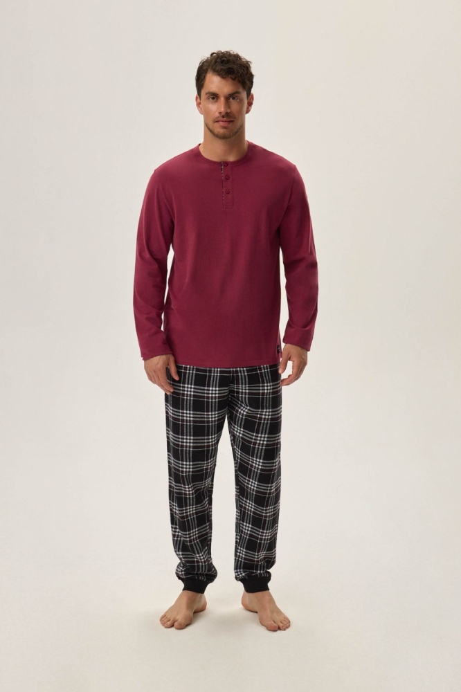 Pijama model 199744 Henderson rosu